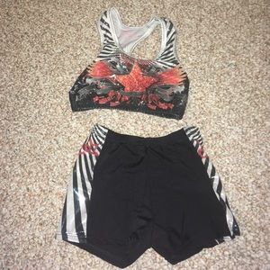 Sports bra and spandex set
